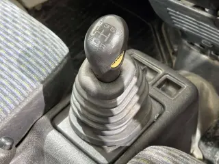 1995 Suzuki Every Van — White 4WD JDM Vans, photo 16 of 35