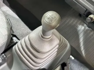 1996 Subaru Sambar Van — Silver 2WD JDM Vans, photo 14 of 31