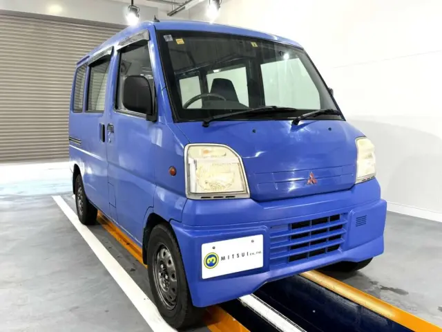1999 Mitsubishi Minicab Van