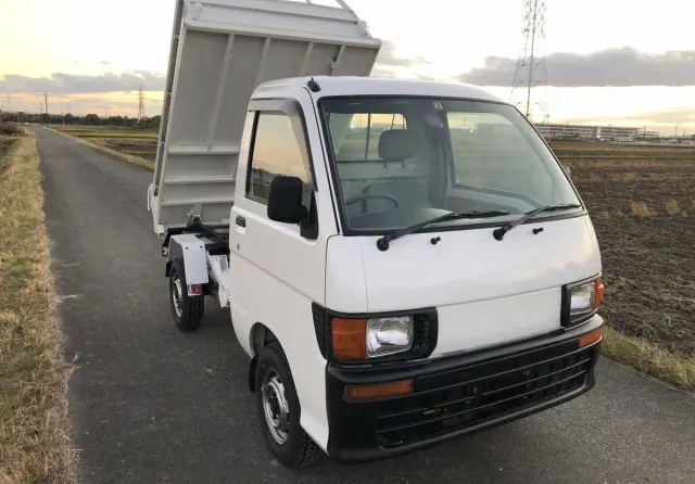 1996 Daihatsu Hijet Mini Dump Truck 4WD mini dump truck for sale, stock KTD-0147
