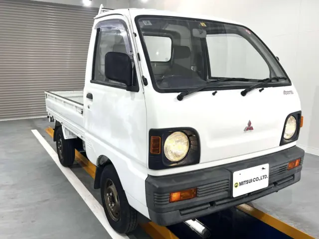1991 Mitsubishi Minicab Truck