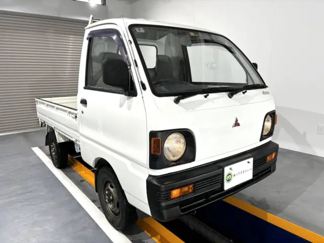 1992 Mitsubishi Minicab Truck