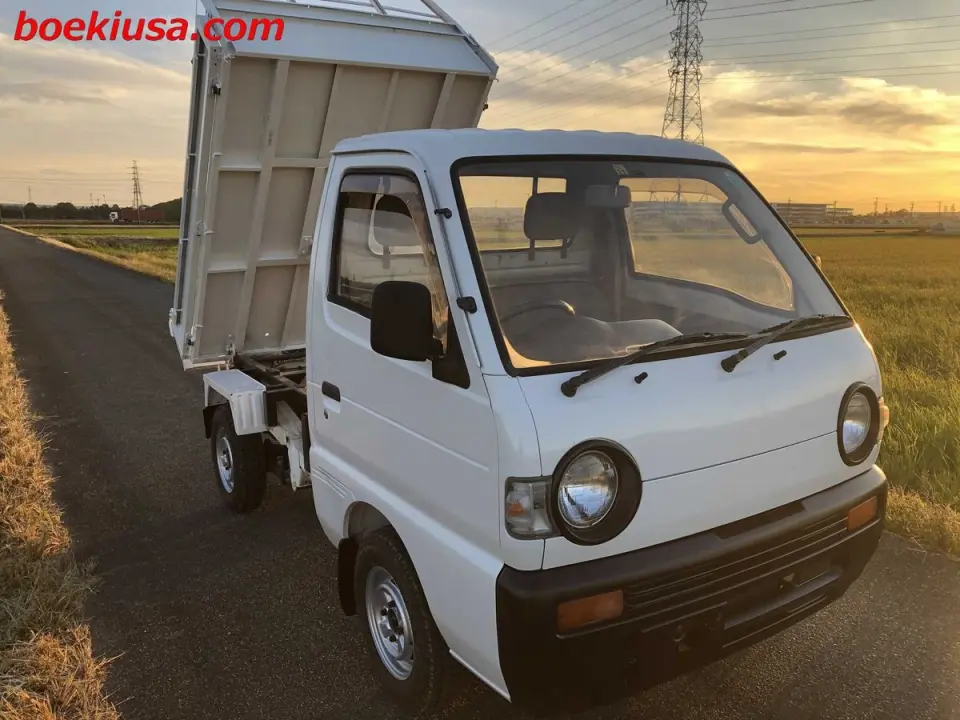 1993 Suzuki Carry Dump — White 4WD Mini Dump Trucks, photo 1 of 11