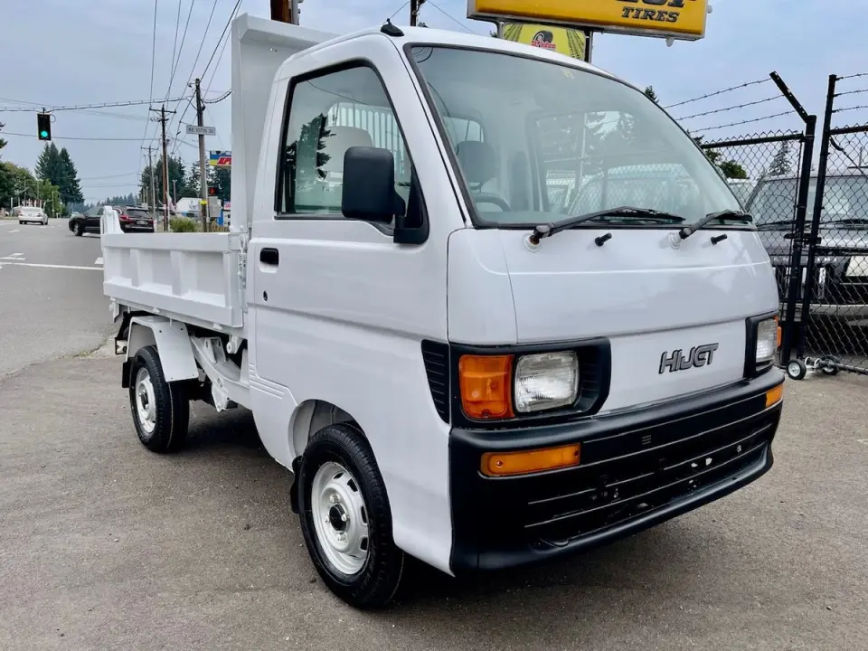 1997 Daihatsu Hi-Jet HD PTO Dump 4WD, 2Hi-4Hi-4Lo, AC 5MT Difflock — Passo White Mini Dump Trucks, photo 1 of 9