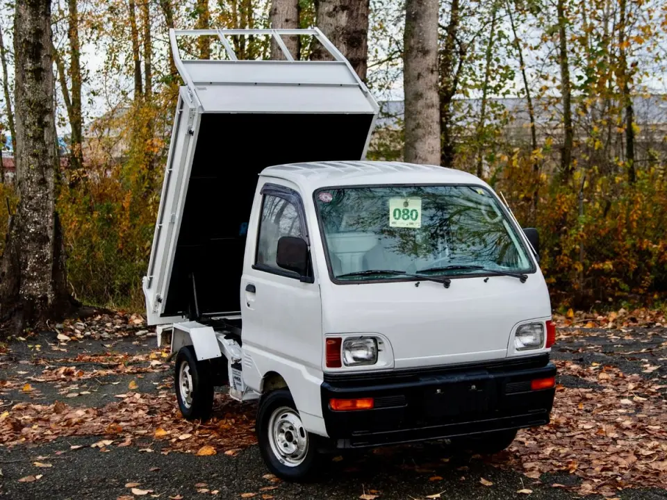 1997 Mitsubishi Minicab HD Dump 4WD, 2Hi-4Hi-4Lo, PS, 5MT — Grey Mini Dump Trucks, photo 1 of 9