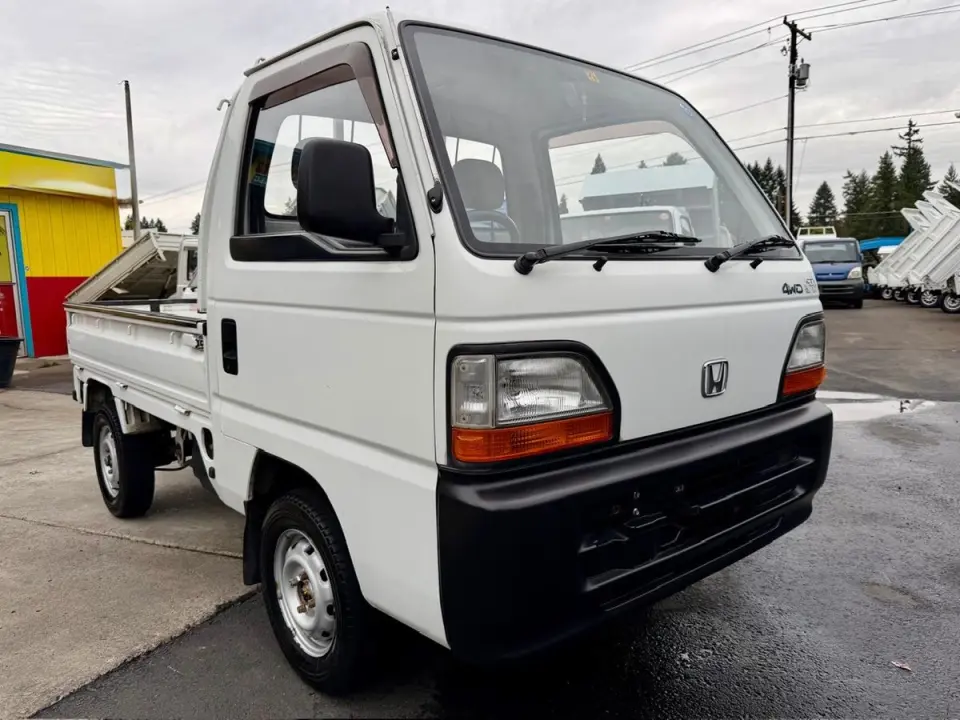 1994 Honda Acty Super Delux RealTime 4WD, Mid-Engine, 5MT — White Kei Trucks, photo 1 of 9