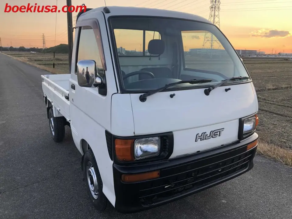 1998 Daihatsu Hijet Truck — White 4WD Kei Trucks, photo 1 of 11
