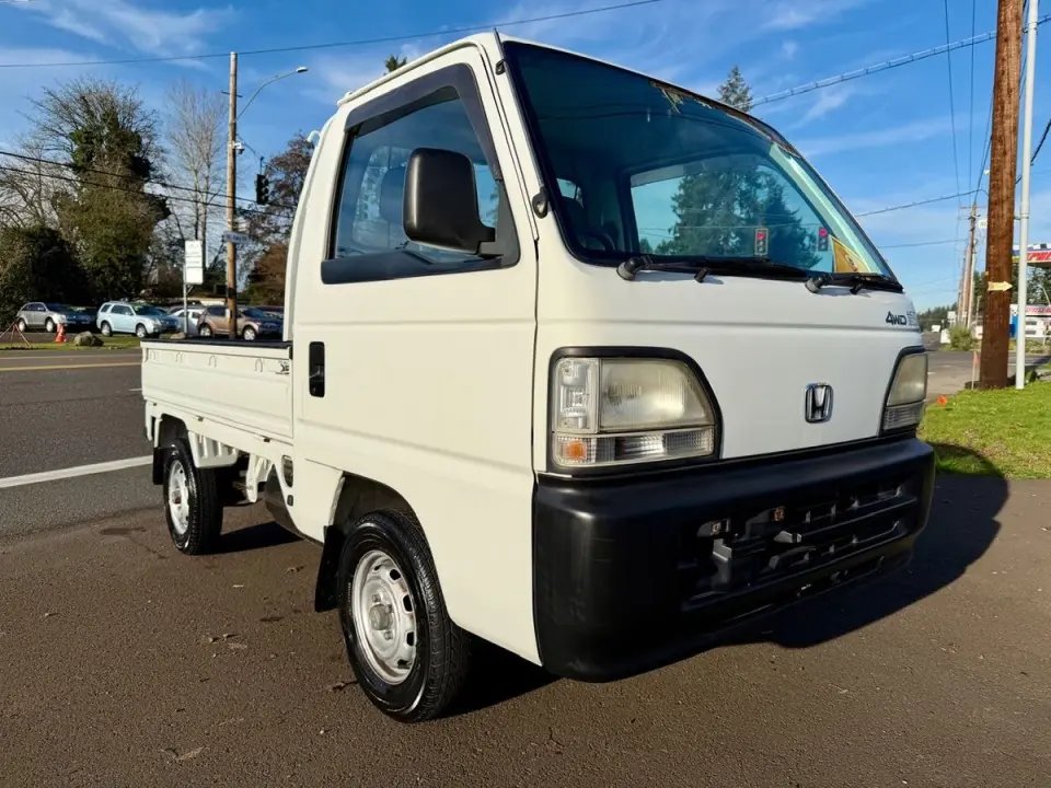 1998 Honda Acty Super Delux 4WD Mid-Engine, AC, 5MT, Like New! — Taffeta White Kei Trucks, photo 1 of 9