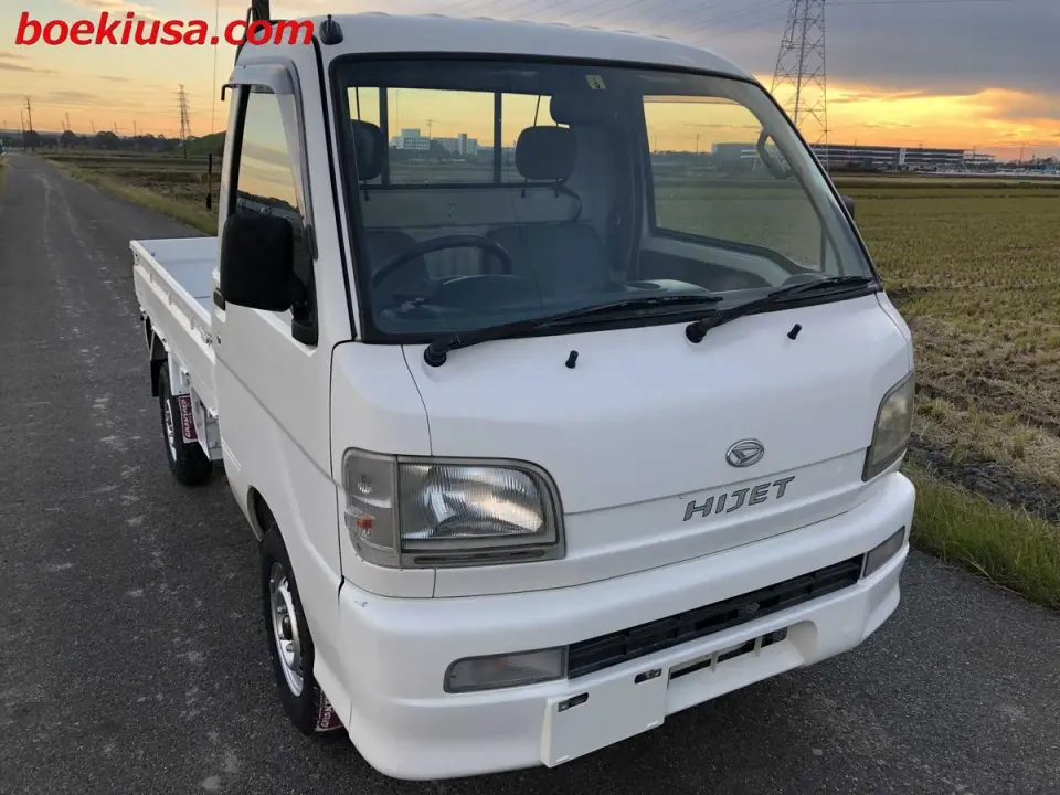 1999 Daihatsu Hijet Truck — White 4WD Kei Trucks, photo 1 of 11