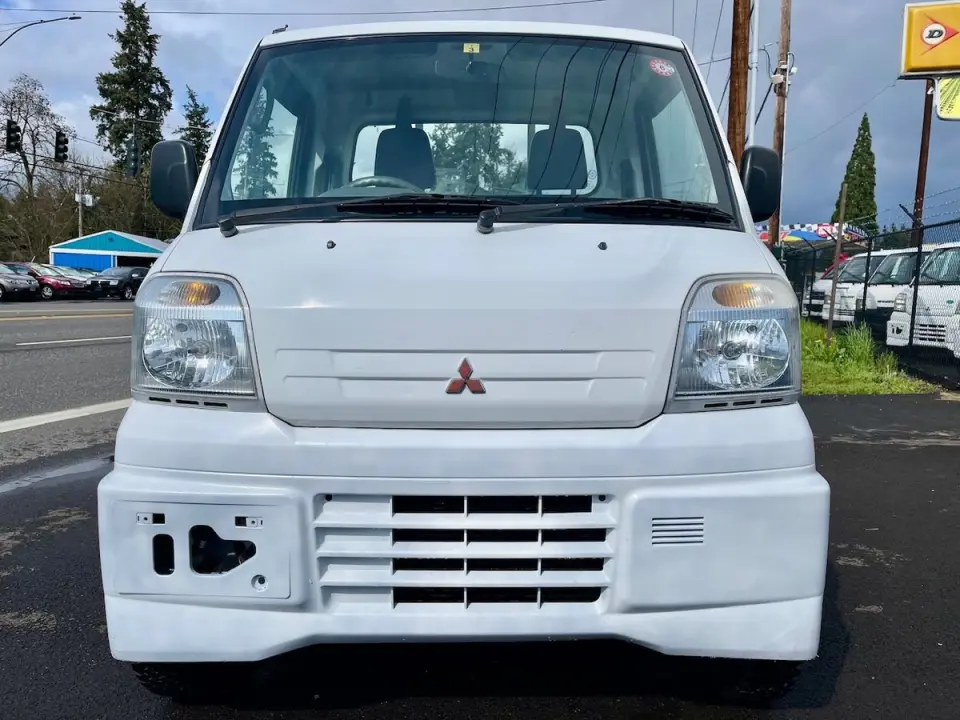 1999 Mitsubishi Minicab Special Edition 4WD, 2Hi-4Hi-4Lo, AC, PS, 5MT — Calgary White Kei Trucks, photo 1 of 9