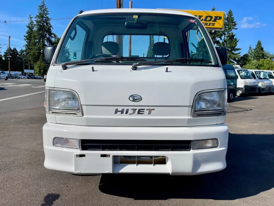 2000 Daihatsu Hi-Jet EFI DLI Twincam 4WD, 2Hi-4Hi, 5MT — Passo White Kei Trucks, photo 1 of 9