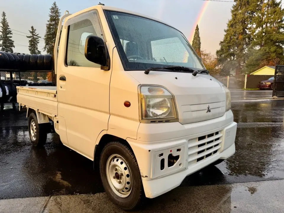 2000 Mitsubishi Minicab EFI 4WD, 2Hi-4Hi, PS, AC, Automatic — Carbon Blue Mica Kei Trucks, photo 1 of 9