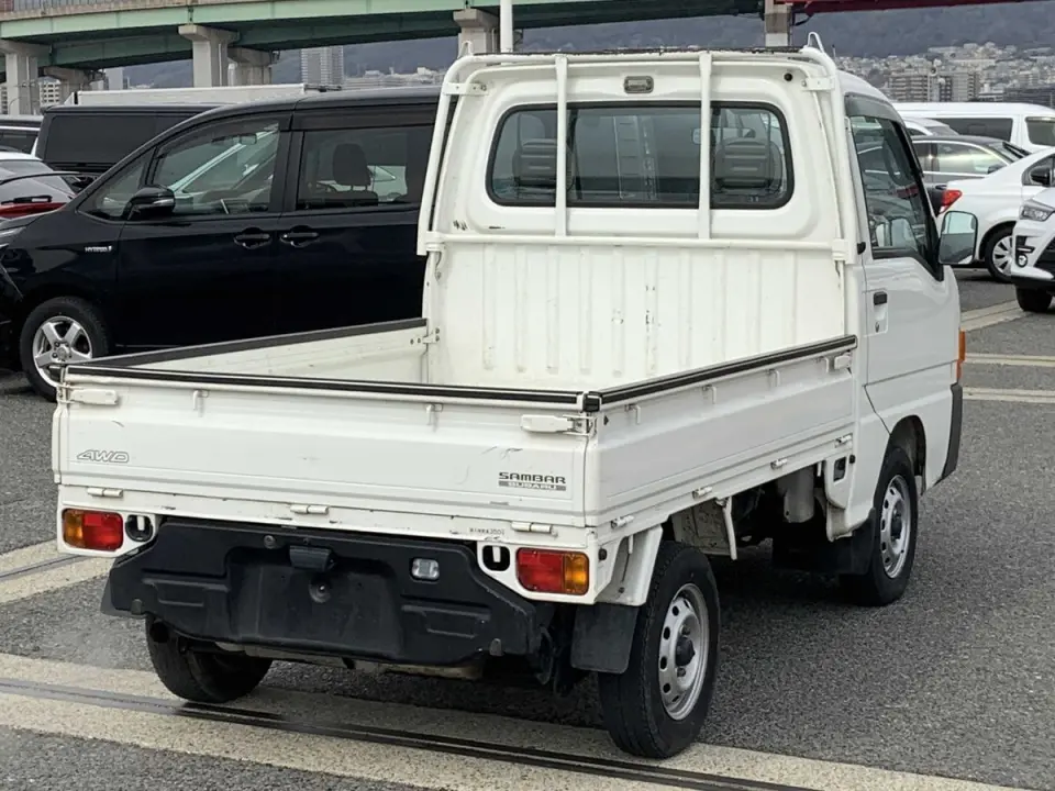 2000 Subaru Sambar EFI 4WD, 2Hi-4Hi-EL Gear, PS, AC, 5MT — Polar White Kei Trucks, photo 1 of 7