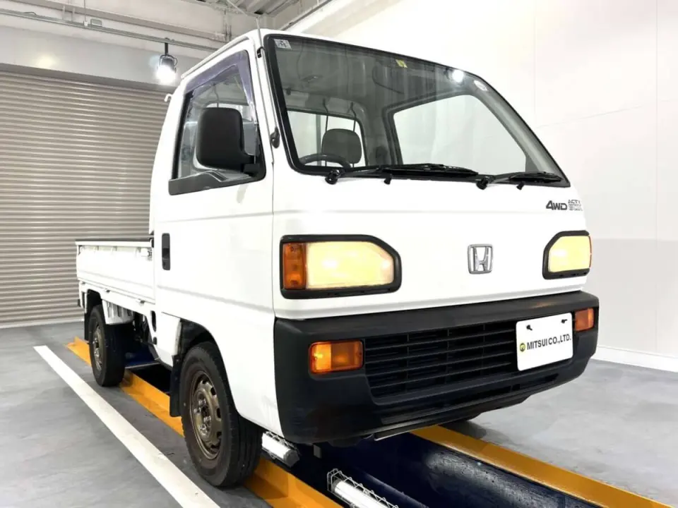 1991 Honda Acty Truck — White 4WD Kei Trucks, photo 1 of 25