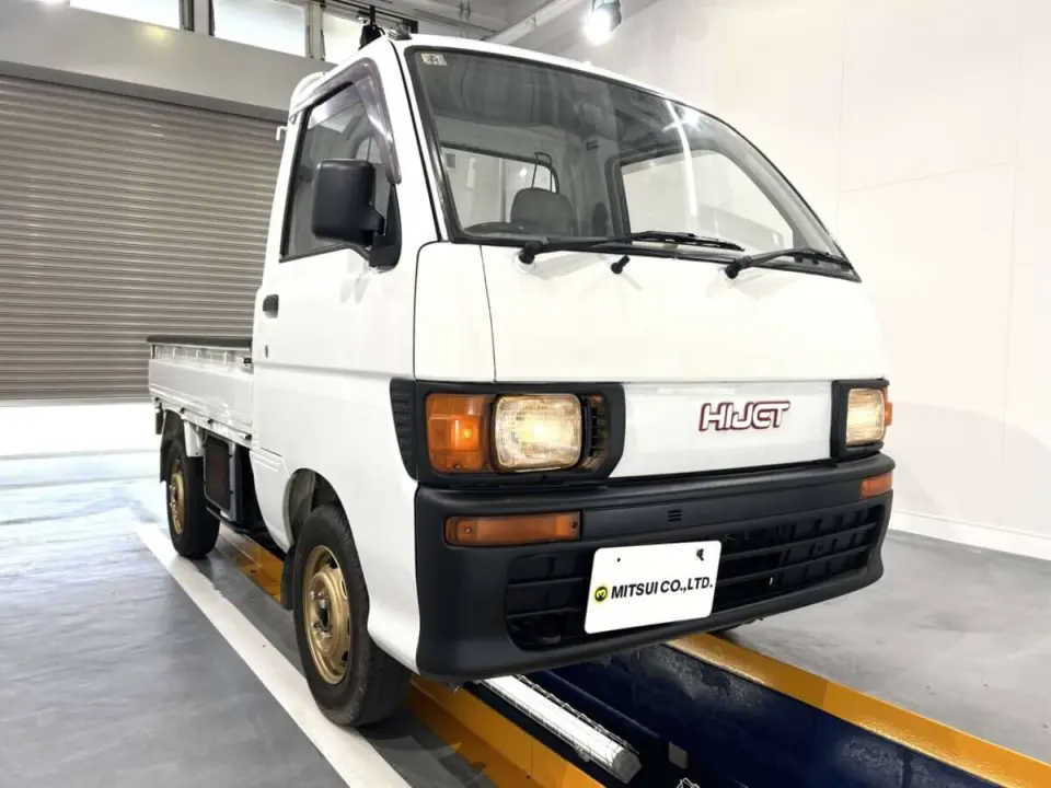 1995 Daihatsu Hijet Truck — White 4WD Kei Trucks, photo 1 of 25