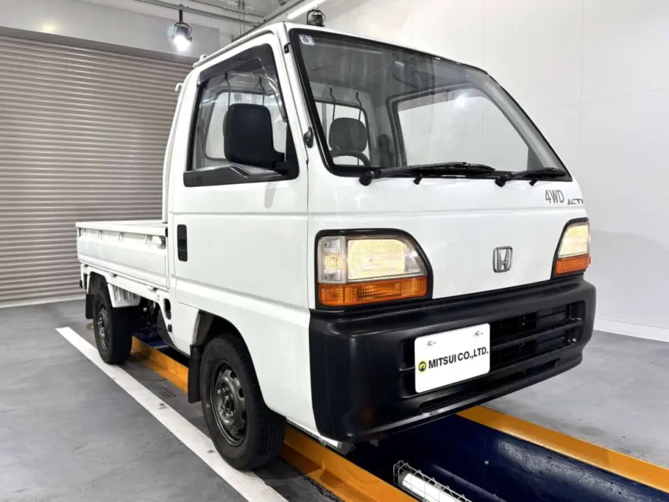 1995 Honda Acty Truck — White 2WD Kei Trucks, photo 1 of 25