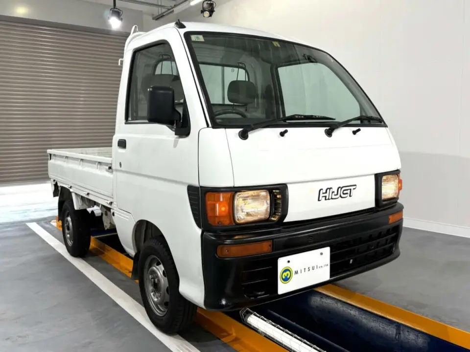 1997 Daihatsu Hijet Truck — White 2WD Kei Trucks, photo 1 of 23