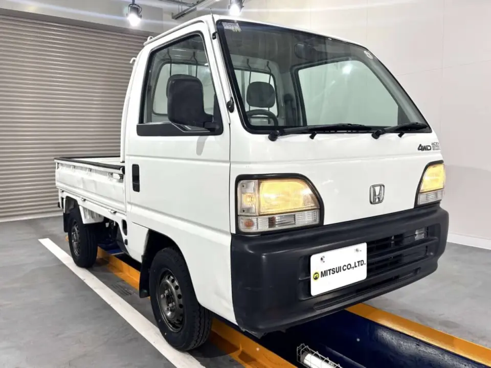 1997 Honda Acty Truck — White 4WD Kei Trucks, photo 1 of 25
