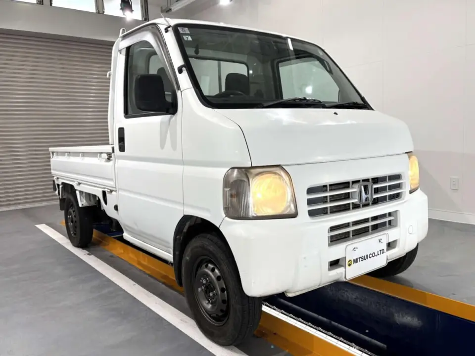 2000 Honda Acty Truck — White 4WD Kei Trucks, photo 1 of 27